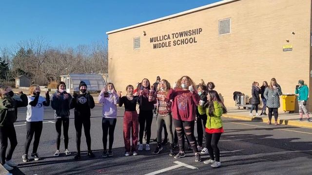 Holiday Concert- M.C. Santi Dance смотреть онлайн