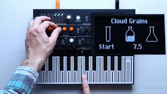 Artuia MicroFreak upgrade: My favorite synth can now play samples! смотреть онлайн
