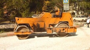 Old Soviet russian road roller DU-47B Pt. 1