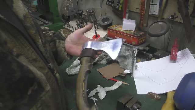 Топорище, изготовление и присадка на 3 клина. смотреть онлайн