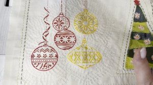 Новогодняя салфетка в технике «медленные стежки» с аппликацией.