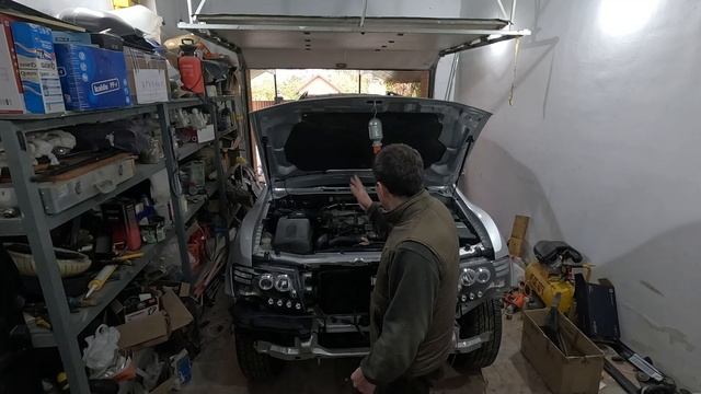 Паджеро 3 Сборка салона и запуск двигателя смотреть онлайн