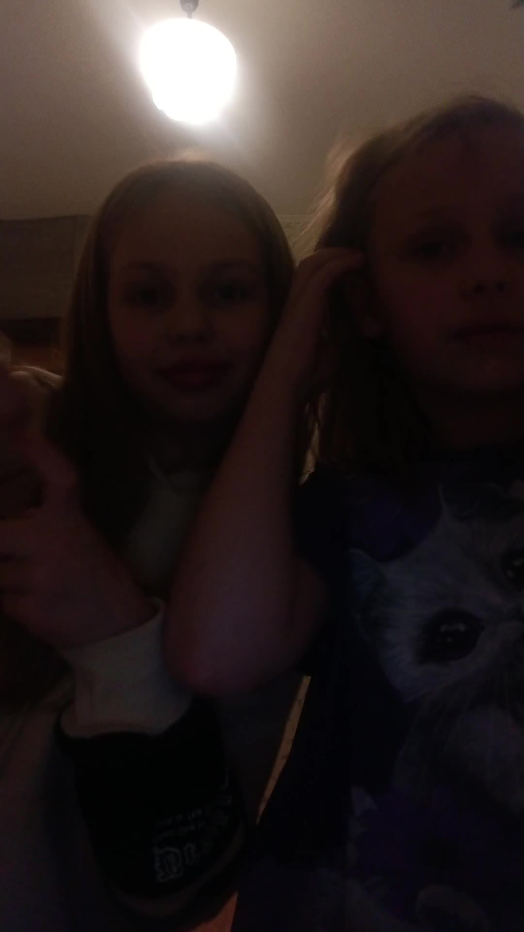 песенки смотреть онлайн