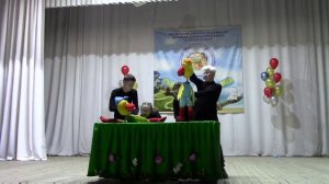 Эстрадный номер школьного  кукольного театра «Утиный батл»