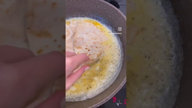 Идеальный завтрак времени занимает не больше 15 мин , быстро сытно ,вкусно !