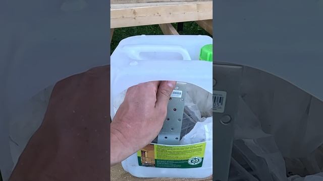 НЕ ВЫБРАСЫВАЙ КАНИСТРУ смотреть онлайн