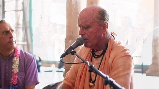 2024.11.05 День Ухода Шрилы Прабхупады 08 Шрила Индрадьюмна Свами киртан смотреть онлайн