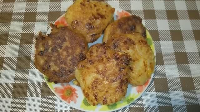 ОЛАДУШКИ ИЗ РЯЖЕНКИ И СЫРА смотреть онлайн