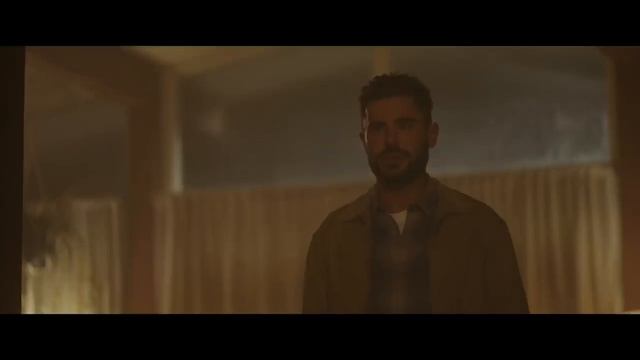 Воспламеняющая взглядом — Русский трейлер (2022) смотреть онлайн