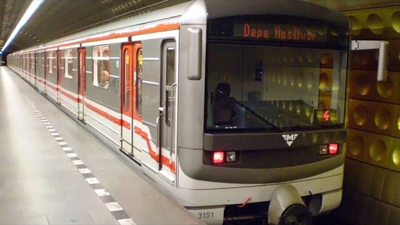Пражское метро. Модернизированный номерной поезд метро смотреть онлайн