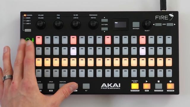 Introducing Akai Fire: Overview смотреть онлайн