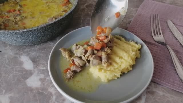 Куриные желудки, ну очень вкусно! Просто добавьте соду смотреть онлайн