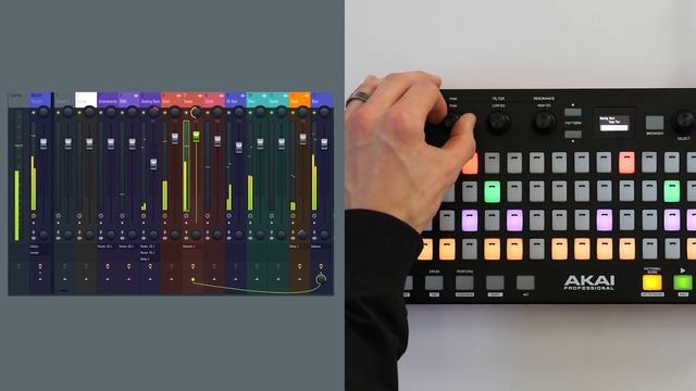 Introducing Akai Fire: Mixing With Fire смотреть онлайн