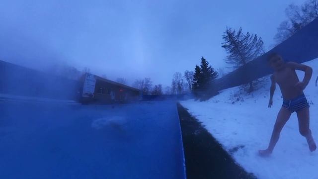 Камчатский термальный бассейн
Стань лучше — и тебе станет лучше смотреть онлайн