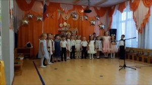 Елена Фищукова. Песня "Бабушка - ручки золотые. Дети 5 лет.mp4