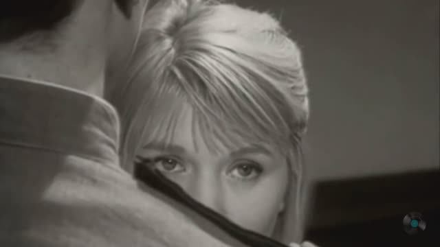 До свидания, мальчики. Автобиографичная песня Булата Окуджавы.