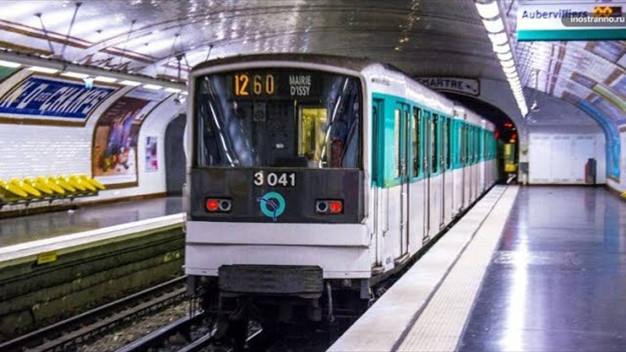 Самый длинный переход в метро Парижа смотреть онлайн