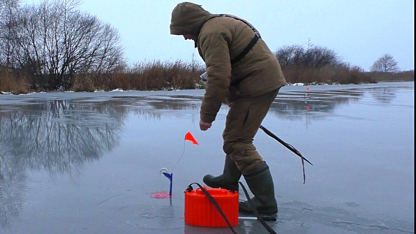 Рыбалка на жерлицы! Ловля щуки на жерлицы! смотреть онлайн