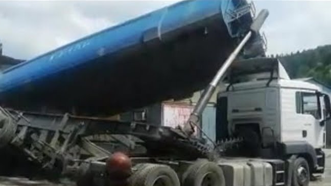 Обучение Выгрузка Груза На Тонаре смотреть онлайн