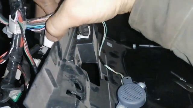 Nissan Qashqai не работает печка(замена резистора отопителя салона)...