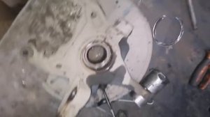 Mitsubishi Colt (ЗАМЕНА СТУПИЧНОГО ПОДШИПНИКА)...