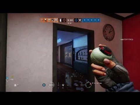 Rainbow 6 Siege FUNNY moments: Putting down Bandit! смотреть онлайн