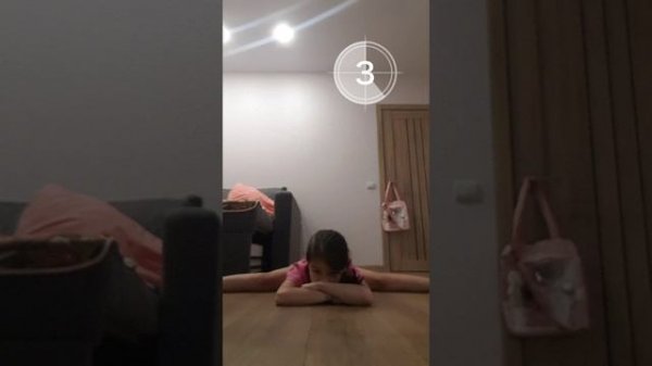 как сесть на шпагат дома?За 10 минут/ Lika_Milka