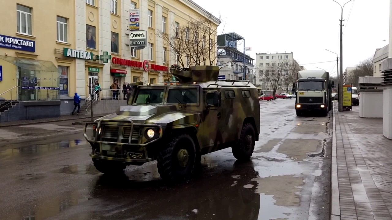 День Воли в Минске 25 марта. "Парад" спецтехники смотреть онлайн
