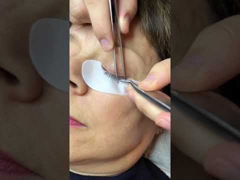 Pose d'extensions de cils Misencil - O'Derma Institut смотреть онлайн