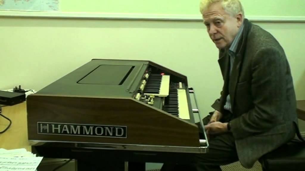 Electronic Organ Lessons - 19 Introductions, Breaks, Fill ins.mpg смотреть онлайн
