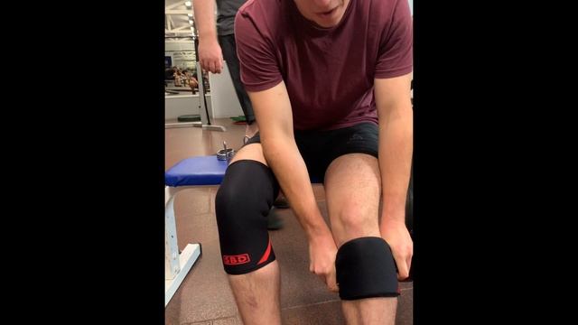 Мой подопечный Дмитрий и его новые наколенники