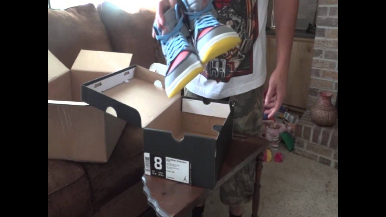 Air Jordan Retro 1 High AJKO RTTG Barcelona Early Review смотреть онлайн