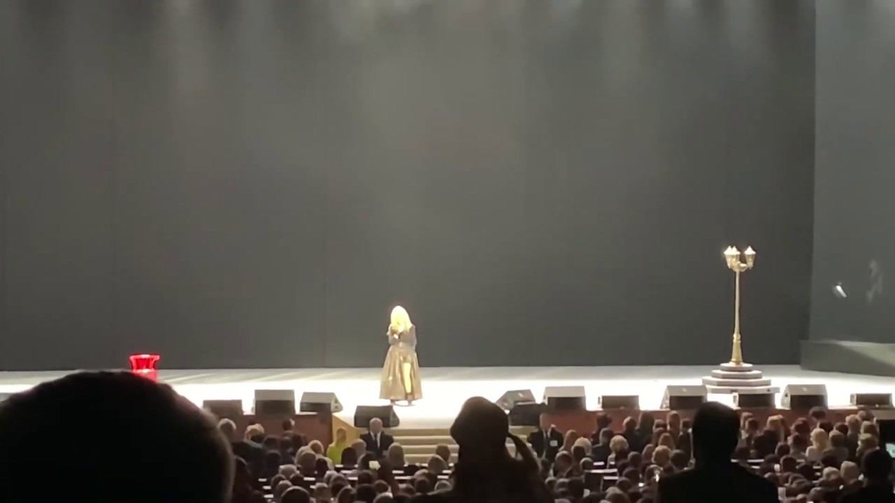Алла Пугачева _ речь перед песней "Анестезия" _ "P.S." 17.04.2019. смотреть онлайн