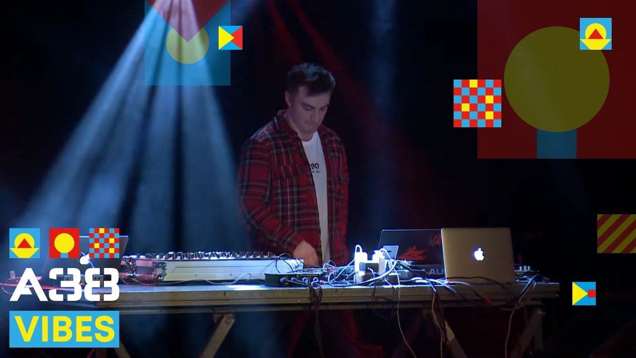 Daniel Deluxe - Star Eater // Live 2018 // A38 Vibes смотреть онлайн