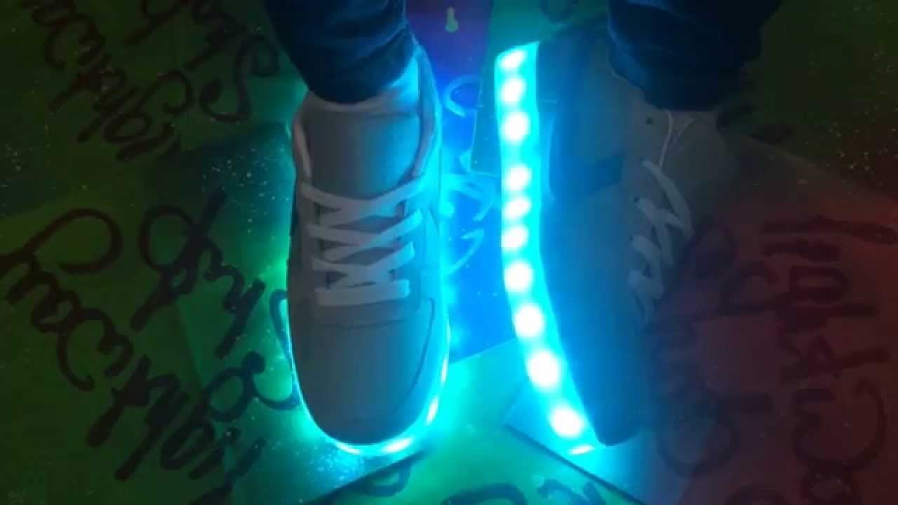 Светящиеся кроссовки с LED подсветкой, модель: FL 08 (instagram: lightway.shop) смотреть онлайн