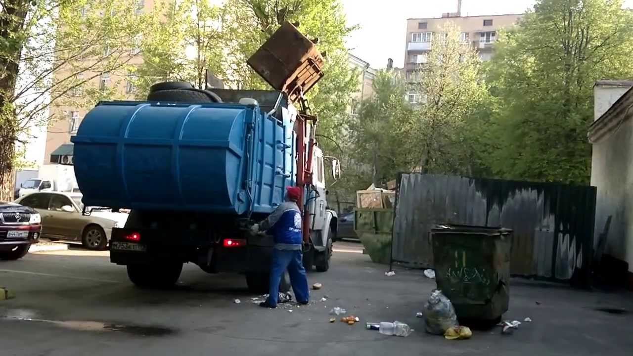 Вот так в Богородском районе вывозят мусор 201305-13 смотреть онлайн