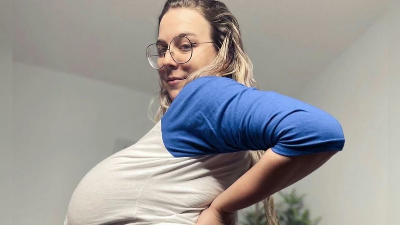 Madzisstacked Hot Curvy & Plus Size Model | BIOGRAPHY | WIKI |  WORTH | BODY POSSITIVE | BIG BREAST