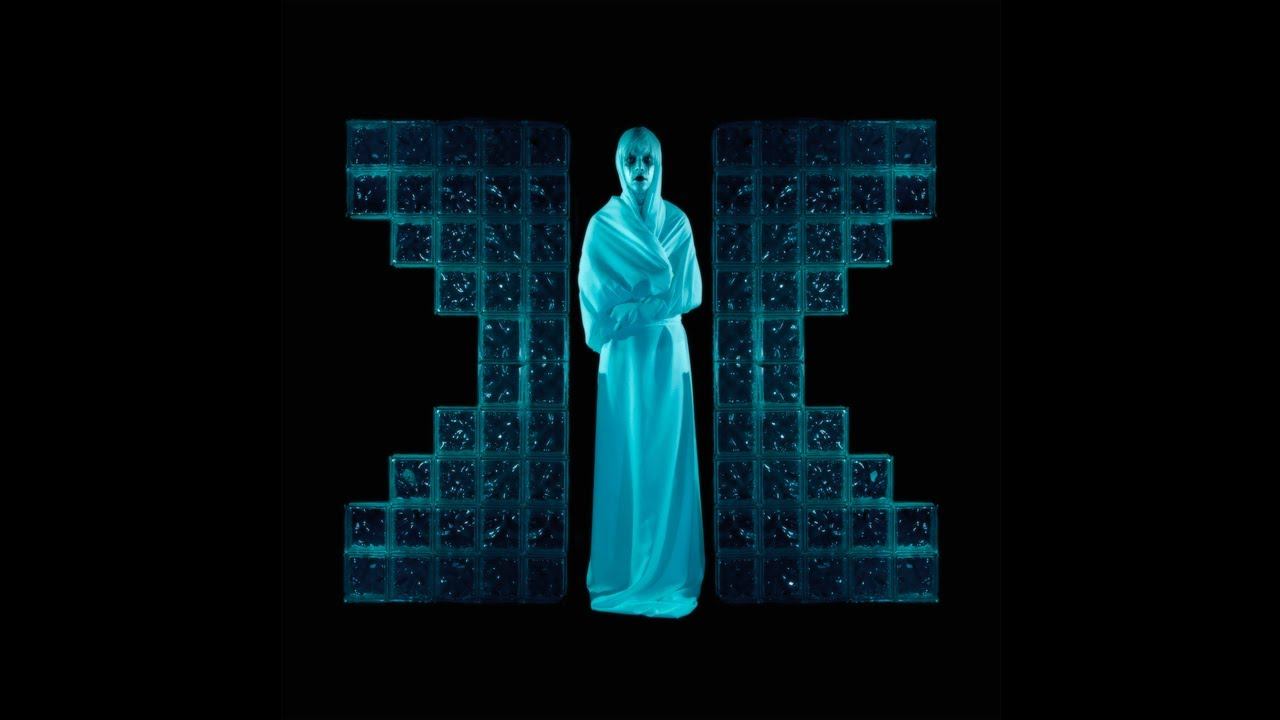 Drab Majesty - "Dot in the Sky" (Official Audio) смотреть онлайн