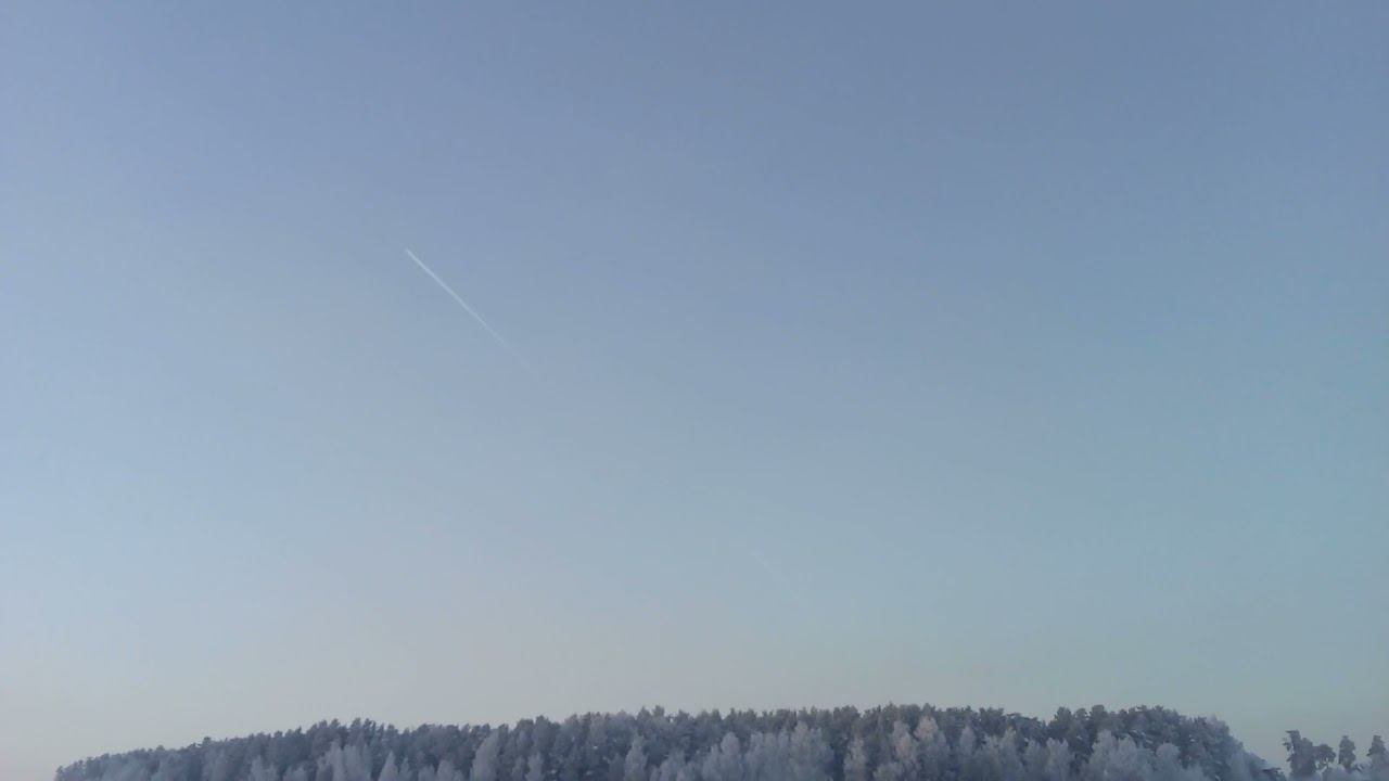 Самолёт в морозном небе. смотреть онлайн