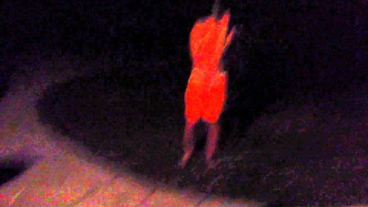 Закидали яйцами парнягу. смотреть онлайн