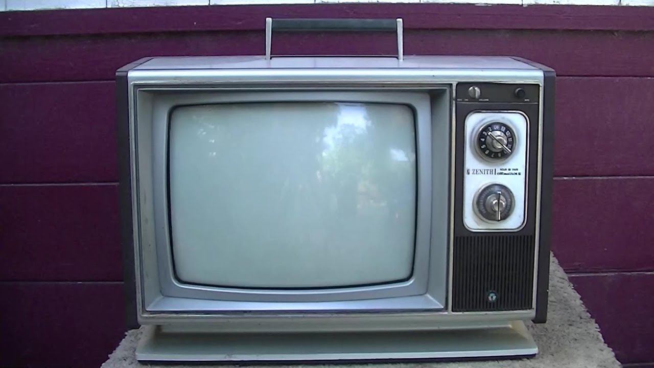 1977 Zenith Chromacolor II Vintage Solid State Portable Color TV смотреть онлайн