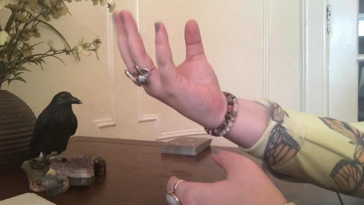 HOW TO GROUND, OPEN, CLEANSE, AND CLOSE YOUR CHAKRAS (STEP 1-HOW TO READ TAROT INTUITIVELY) смотреть онлайн