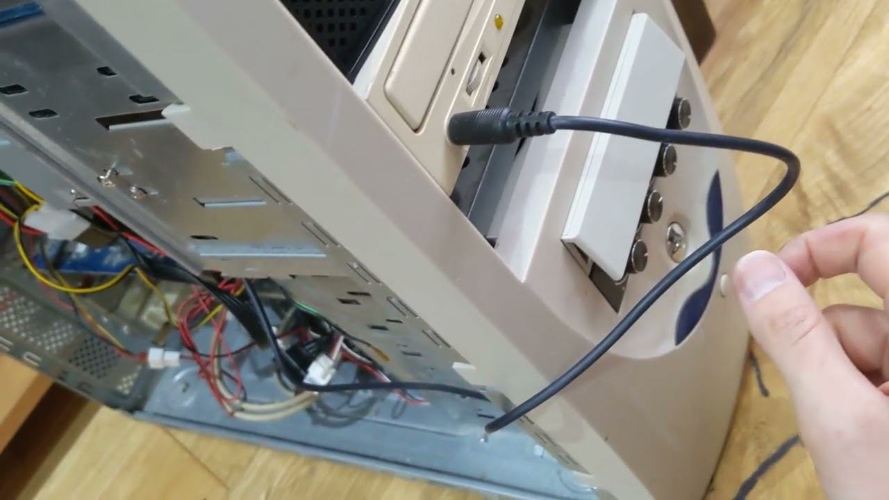 MB-500 5.25" drive bay accessory смотреть онлайн