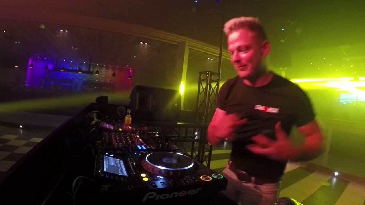 BLOW-UP SESSIONS WITH D-ATTACK, DELUZION AND INVECTOR! смотреть онлайн