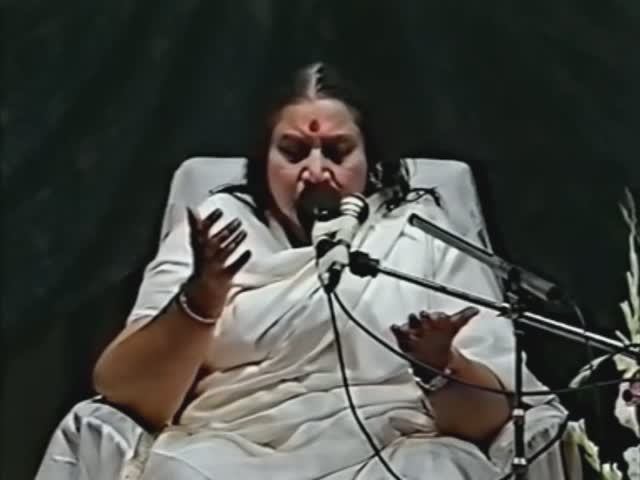 1989_18 августа_Ленинград_Публичная программа Шри Матаджи