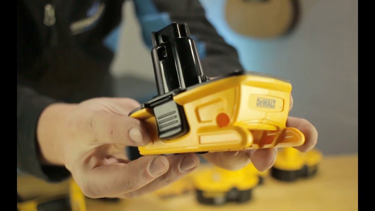 DEWALT 18v to 20v Adapter Unboxing (DCA1820) смотреть онлайн