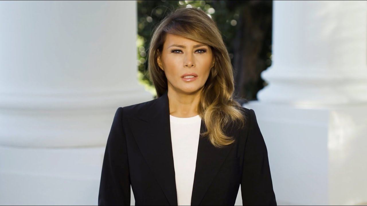 A Message from First Lady Melania Trump to Frontline Responders смотреть онлайн