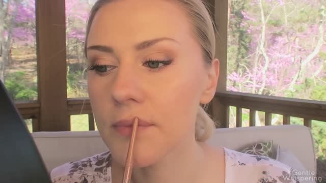 Макияж наприроде: GentleWhispering на русском

#ASMR #АСМР #GentleWhispe