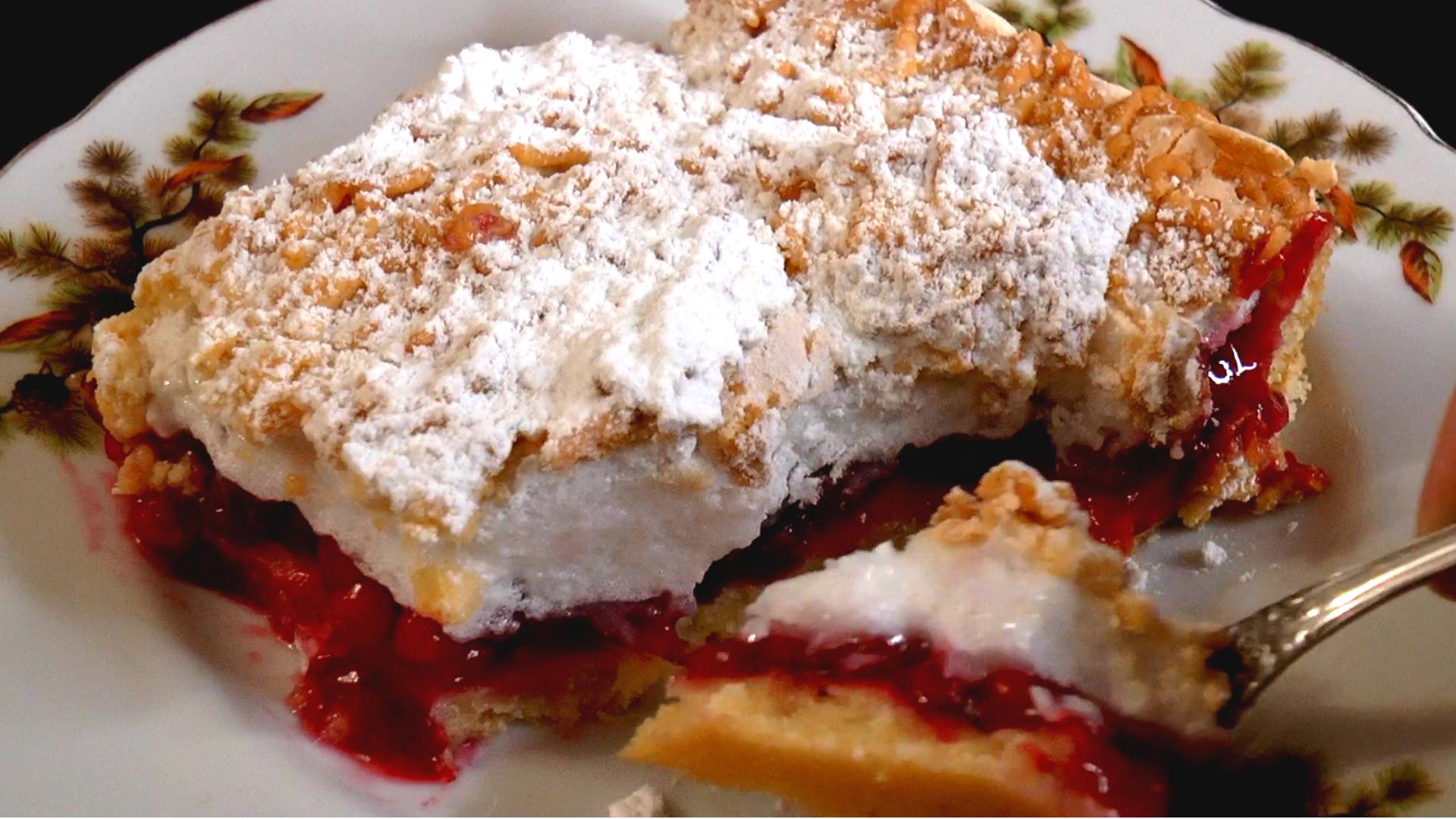 📌 ПИРОГ с замороженной брусникой и безе - Рецепт вкусного пирога с замороженными ягодами смотреть онлайн