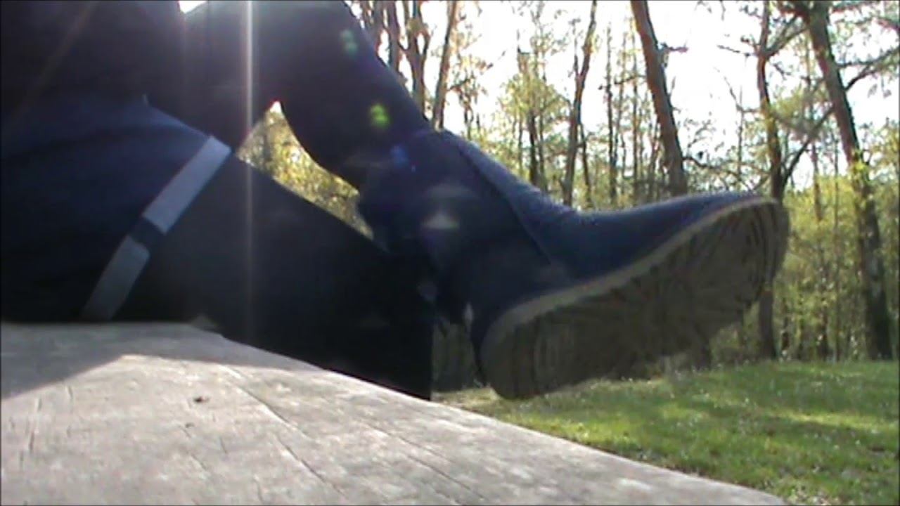Shoeplay with my blue Ugg Bailey Bow, mini short Naf Naf & black stockings смотреть онлайн